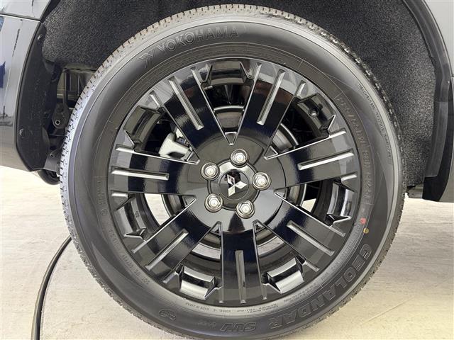 デリカＤ：５ シャモニー　登録済未使用車　両側パワースライドドア　ブラインドスポットモニター　衝突被害軽減ブレーキシステム　レーダークルーズコントロール　車線逸脱警報システム　ＬＥＤヘッドライト　ハーフレザーシート　スマートキ（39枚目）