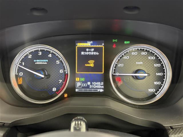 フォレスター アドバンス　アイサイト　サンルーフ　純正ナビ　Ｂｌｕｅｔｏｏｔｈ接続　ＤＶＤ／ＣＤ　フルセグＴＶ　ＡＭ／ＦＭ　バック／サイドカメラ　ＥＴＣ　レザーシート　メモリー付きパワーシート　シートヒーター　衝突軽減ブレーキ（4枚目）