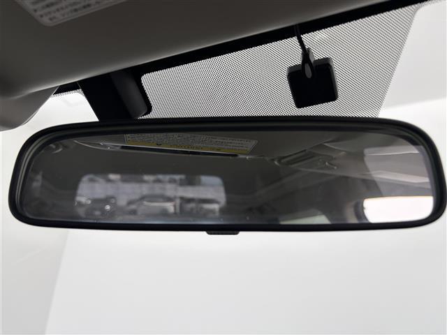 フォレスター アドバンス　アイサイト　サンルーフ　純正ナビ　Ｂｌｕｅｔｏｏｔｈ接続　ＤＶＤ／ＣＤ　フルセグＴＶ　ＡＭ／ＦＭ　バック／サイドカメラ　ＥＴＣ　レザーシート　メモリー付きパワーシート　シートヒーター　衝突軽減ブレーキ（21枚目）