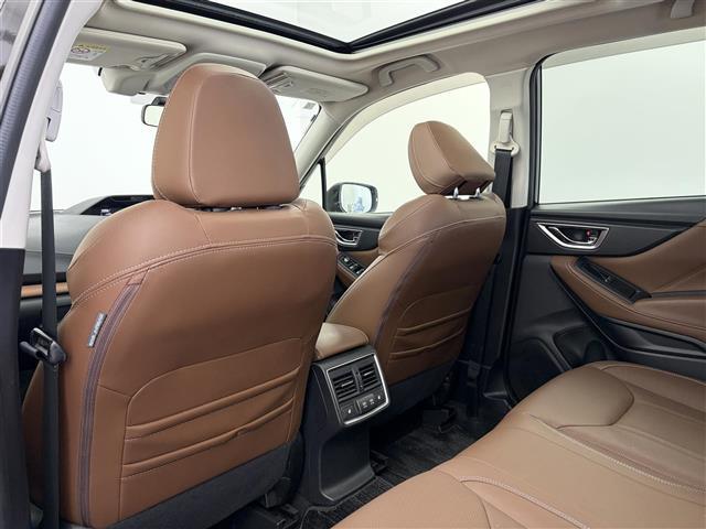 フォレスター アドバンス　アイサイト　サンルーフ　純正ナビ　Ｂｌｕｅｔｏｏｔｈ接続　ＤＶＤ／ＣＤ　フルセグＴＶ　ＡＭ／ＦＭ　バック／サイドカメラ　ＥＴＣ　レザーシート　メモリー付きパワーシート　シートヒーター　衝突軽減ブレーキ（26枚目）