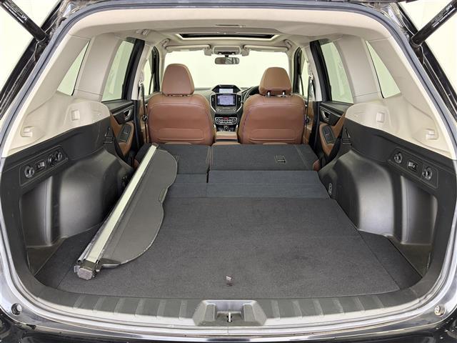 フォレスター アドバンス　アイサイト　サンルーフ　純正ナビ　Ｂｌｕｅｔｏｏｔｈ接続　ＤＶＤ／ＣＤ　フルセグＴＶ　ＡＭ／ＦＭ　バック／サイドカメラ　ＥＴＣ　レザーシート　メモリー付きパワーシート　シートヒーター　衝突軽減ブレーキ（29枚目）