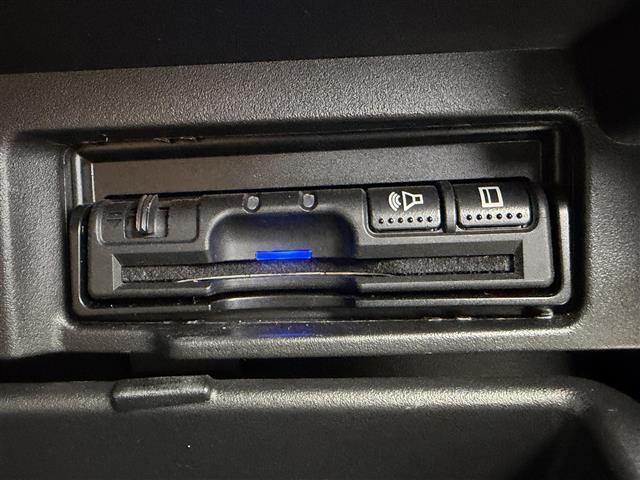 セレナ ハイウェイスター VセレクションII プロパイロット 純正SDナビ Bluetooth接続 CD/DVD再生 AM/FM フルセグTV ドライブレコーダー ビルトインETC シートヒーター ステアリングヒーター ステアリングスイッチ(15枚目)