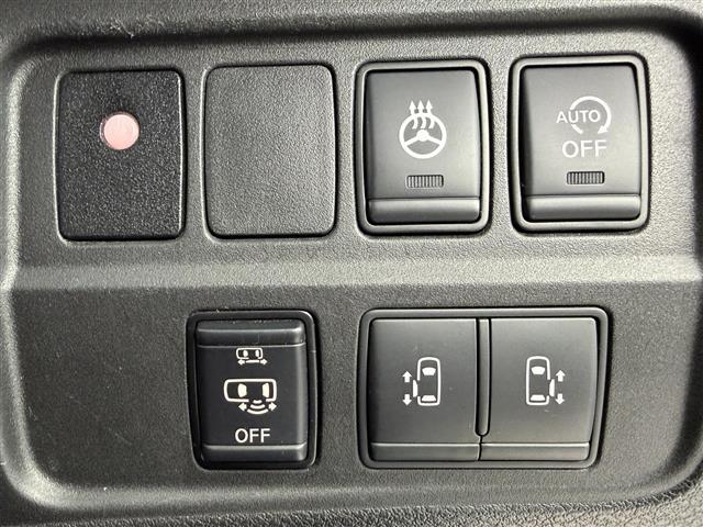 セレナ ハイウェイスター VセレクションII プロパイロット 純正SDナビ Bluetooth接続 CD/DVD再生 AM/FM フルセグTV ドライブレコーダー ビルトインETC シートヒーター ステアリングヒーター ステアリングスイッチ(16枚目)