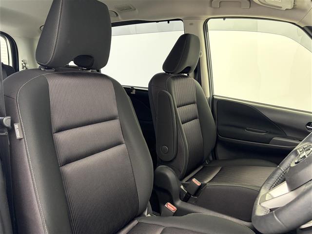 セレナ ハイウェイスター VセレクションII プロパイロット 純正SDナビ Bluetooth接続 CD/DVD再生 AM/FM フルセグTV ドライブレコーダー ビルトインETC シートヒーター ステアリングヒーター ステアリングスイッチ(22枚目)