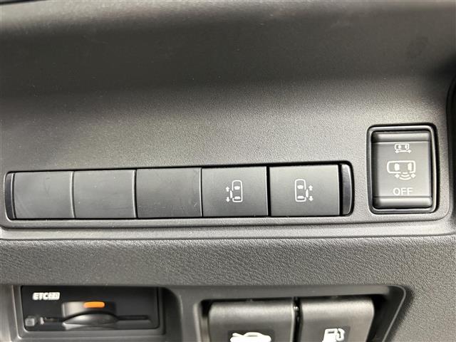 セレナ ハイウェイスターV 純正12.3インチナビ アラウンドビューモニター フルセグTV フリップダウンモニター プロパイロット エマージェンシーブレーキ ブラインドスポットワーニング ソナー機能 インテリジェントルームミラー(17枚目)