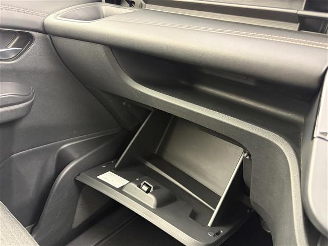 セレナ ハイウェイスターV 純正12.3インチナビ アラウンドビューモニター フルセグTV フリップダウンモニター プロパイロット エマージェンシーブレーキ ブラインドスポットワーニング ソナー機能 インテリジェントルームミラー(20枚目)