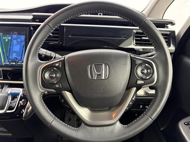 ステップワゴンスパーダ スパーダハイブリッド G ホンダセンシング ホンダセンシング 衝突被害軽減ブレーキ 誤発進抑制機能 アダプティブクルーズコントロール 先行車発進お知らせ機能 フリップダウンモニター 全方位カメラ 両側パワースライドドア ドライブレコーダー(3枚目)