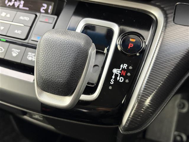 ステップワゴンスパーダ スパーダハイブリッド G ホンダセンシング ホンダセンシング 衝突被害軽減ブレーキ 誤発進抑制機能 アダプティブクルーズコントロール 先行車発進お知らせ機能 フリップダウンモニター 全方位カメラ 両側パワースライドドア ドライブレコーダー(12枚目)