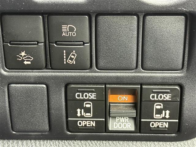 ヴォクシー ZS 煌III トヨタセーフティセンス プリクラッシュセーフティ レーンディパーチャーアラート オートマチックハイビーム クルーズコントロール 両側パワースライド 純正ナビ フリップダウンモニター ドライブレコーダー(11枚目)