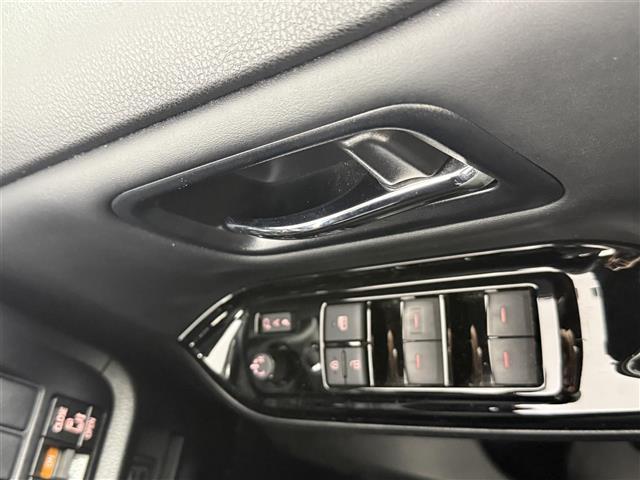 ヴォクシー ZS 煌III トヨタセーフティセンス プリクラッシュセーフティ レーンディパーチャーアラート オートマチックハイビーム クルーズコントロール 両側パワースライド 純正ナビ フリップダウンモニター ドライブレコーダー(13枚目)