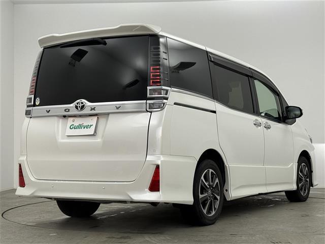 ヴォクシー ZS 煌III トヨタセーフティセンス プリクラッシュセーフティ レーンディパーチャーアラート オートマチックハイビーム クルーズコントロール 両側パワースライド 純正ナビ フリップダウンモニター ドライブレコーダー(31枚目)