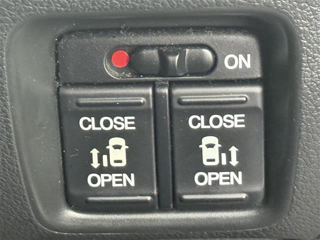 Ｎ－ＢＯＸカスタム Ｇ　ＳＳパッケージ　ＳＤナビ　地デジＴＶ　ＣＤ／ＤＶＤ　両側パワースライドドア　前方ドライブレコーダー　ＥＴＣ　純正フロアマット　純正１４インチアルミホイール　横滑り防止装置　オートライト　スマートキー　プッシュスタート（9枚目）