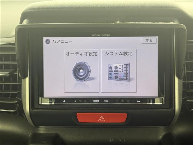 Ｎ－ＢＯＸカスタム Ｇ　ＳＳパッケージ　ＳＤナビ　地デジＴＶ　ＣＤ／ＤＶＤ　両側パワースライドドア　前方ドライブレコーダー　ＥＴＣ　純正フロアマット　純正１４インチアルミホイール　横滑り防止装置　オートライト　スマートキー　プッシュスタート（17枚目）