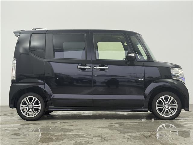 Ｎ－ＢＯＸカスタム Ｇ　ＳＳパッケージ　ＳＤナビ　地デジＴＶ　ＣＤ／ＤＶＤ　両側パワースライドドア　前方ドライブレコーダー　ＥＴＣ　純正フロアマット　純正１４インチアルミホイール　横滑り防止装置　オートライト　スマートキー　プッシュスタート（28枚目）