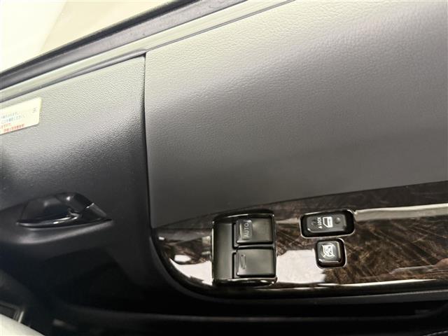 ハイエースバン スーパーＧＬ　ダーク　プライムＩＩ　純正ナビ　ＣＤ／ＤＶＤ　Ｂｌｕｅｔｏｏｔｈ接続　フルセグＴＶ　ＵＳＢ　ＨＤＭＩ入力　バックカメラ　ＥＴＣ　ドライブレコーダー　両側パワースライドドア　デジタルインナーミラー　プリクラッシュセーフティ（15枚目）