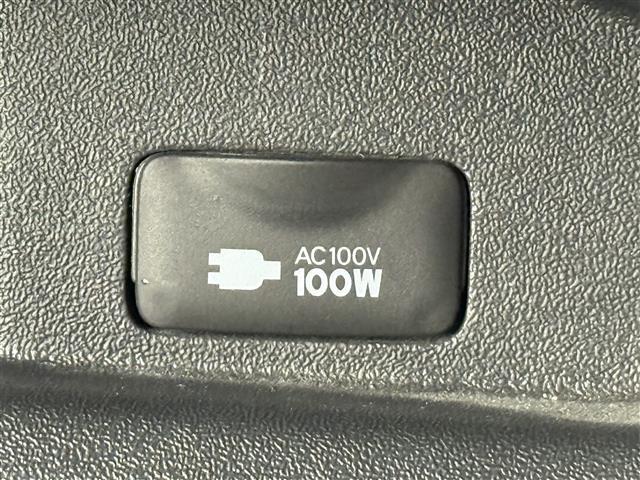 ハイエースバン スーパーＧＬ　ダーク　プライムＩＩ　純正ナビ　ＣＤ／ＤＶＤ　Ｂｌｕｅｔｏｏｔｈ接続　フルセグＴＶ　ＵＳＢ　ＨＤＭＩ入力　バックカメラ　ＥＴＣ　ドライブレコーダー　両側パワースライドドア　デジタルインナーミラー　プリクラッシュセーフティ（18枚目）