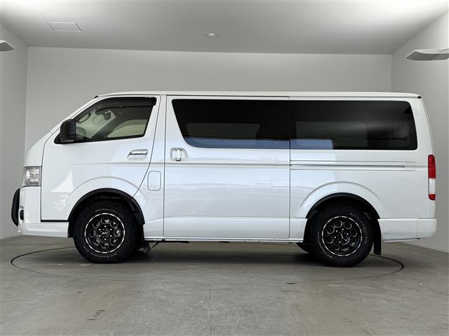 ハイエースバン スーパーＧＬ　ダーク　プライムＩＩ　純正ナビ　ＣＤ／ＤＶＤ　Ｂｌｕｅｔｏｏｔｈ接続　フルセグＴＶ　ＵＳＢ　ＨＤＭＩ入力　バックカメラ　ＥＴＣ　ドライブレコーダー　両側パワースライドドア　デジタルインナーミラー　プリクラッシュセーフティ（33枚目）