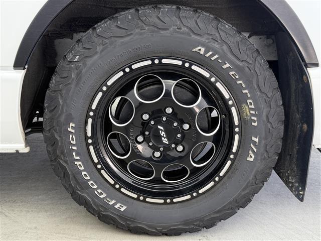 ハイエースバン スーパーＧＬ　ダーク　プライムＩＩ　純正ナビ　ＣＤ／ＤＶＤ　Ｂｌｕｅｔｏｏｔｈ接続　フルセグＴＶ　ＵＳＢ　ＨＤＭＩ入力　バックカメラ　ＥＴＣ　ドライブレコーダー　両側パワースライドドア　デジタルインナーミラー　プリクラッシュセーフティ（38枚目）