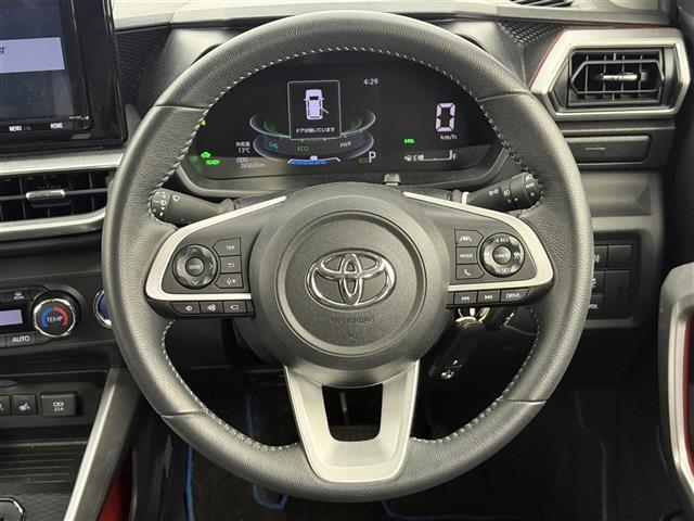 ライズ Ｚ　スマートアシスト　純正ナビ　フルセグＴＶ　パノラミックビューモニター　レーダークルーズコントロール　前後ドラレコ　ブラインドスポットモニター　シートヒーター　パドルシフト　ルーフキャリア　スペアキー（3枚目）