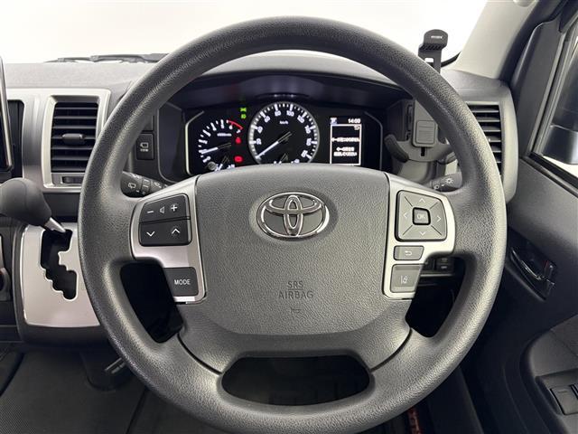 ハイエースワゴン ＧＬ　ＦＬＥＸコンプリートカー　シートアレンジ【ｆａｍｉｌｉａｒ】　ヒッチメンバー　防虫ネット　アミエース（左後網戸）　フロントバンパー　テールランプ　フォグランプ　社外ナビ　後席モニター　全方位カメラ（3枚目）