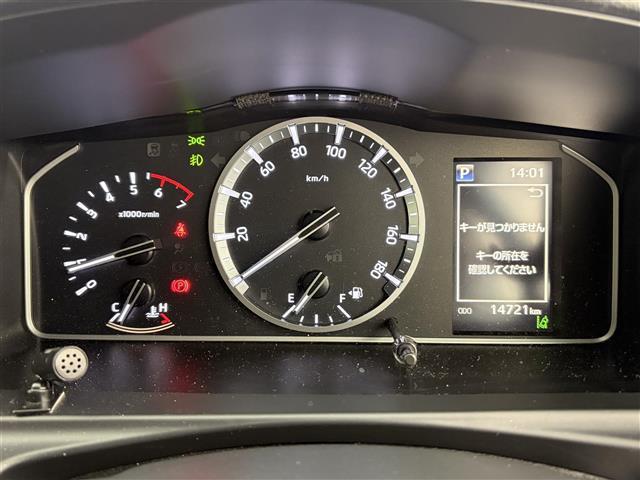 ハイエースワゴン ＧＬ　ＦＬＥＸコンプリートカー　シートアレンジ【ｆａｍｉｌｉａｒ】　ヒッチメンバー　防虫ネット　アミエース（左後網戸）　フロントバンパー　テールランプ　フォグランプ　社外ナビ　後席モニター　全方位カメラ（4枚目）