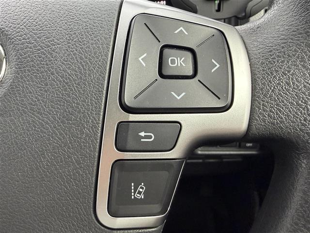 ハイエースワゴン ＧＬ　ＦＬＥＸコンプリートカー　シートアレンジ【ｆａｍｉｌｉａｒ】　ヒッチメンバー　防虫ネット　アミエース（左後網戸）　フロントバンパー　テールランプ　フォグランプ　社外ナビ　後席モニター　全方位カメラ（7枚目）