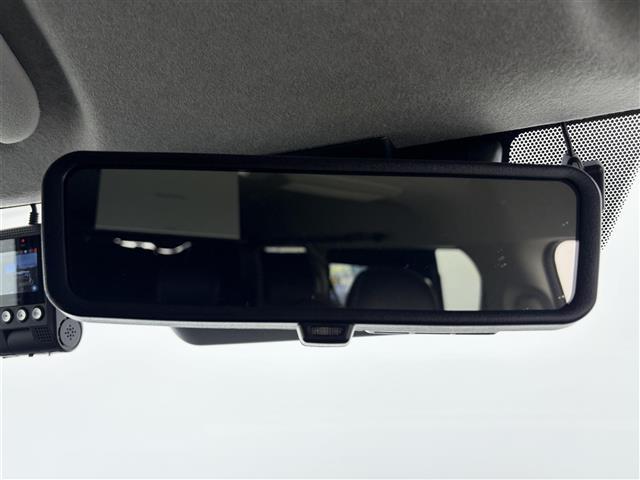 ハイエースワゴン ＧＬ　ＦＬＥＸコンプリートカー　シートアレンジ【ｆａｍｉｌｉａｒ】　ヒッチメンバー　防虫ネット　アミエース（左後網戸）　フロントバンパー　テールランプ　フォグランプ　社外ナビ　後席モニター　全方位カメラ（20枚目）