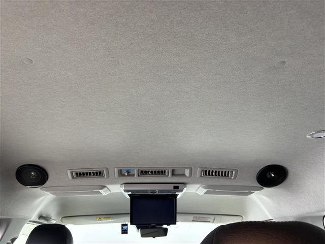 ハイエースワゴン ＧＬ　ＦＬＥＸコンプリートカー　シートアレンジ【ｆａｍｉｌｉａｒ】　ヒッチメンバー　防虫ネット　アミエース（左後網戸）　フロントバンパー　テールランプ　フォグランプ　社外ナビ　後席モニター　全方位カメラ（29枚目）