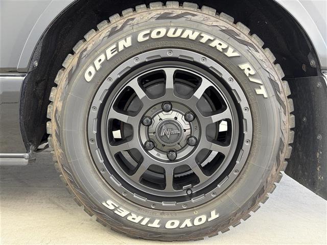 ハイエースワゴン ＧＬ　ＦＬＥＸコンプリートカー　シートアレンジ【ｆａｍｉｌｉａｒ】　ヒッチメンバー　防虫ネット　アミエース（左後網戸）　フロントバンパー　テールランプ　フォグランプ　社外ナビ　後席モニター　全方位カメラ（41枚目）