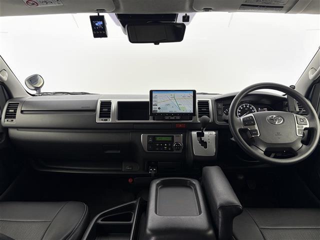 ハイエースワゴン ＧＬ　ＦＬＥＸコンプリートカー　シートアレンジ【ｆａｍｉｌｉａｒ】　ヒッチメンバー　防虫ネット　アミエース（左後網戸）　フロントバンパー　テールランプ　フォグランプ　社外ナビ　後席モニター　全方位カメラ（42枚目）