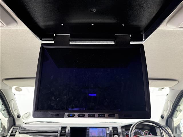ハイエースワゴン ＧＬ　伊原工業アイシート（ベッドキット）　フロントスポイラー／リアスポイラー／リアウィング　ＳＤナビ（ＡＶＩＣ－ＺＨ０７７７Ｗ　フリップダウンモニター　ダズフェローズテールランプ　パワースライドドア　ＥＴＣ（16枚目）