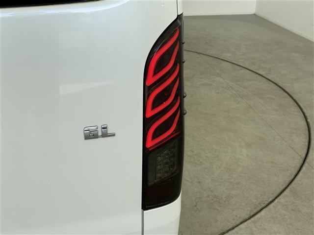 ハイエースワゴン ＧＬ　伊原工業アイシート（ベッドキット）　フロントスポイラー／リアスポイラー／リアウィング　ＳＤナビ（ＡＶＩＣ－ＺＨ０７７７Ｗ　フリップダウンモニター　ダズフェローズテールランプ　パワースライドドア　ＥＴＣ（36枚目）