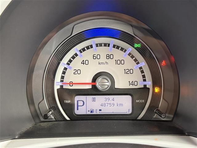 フレアクロスオーバー ＸＴ　ナビ　フルセグＴＶ　ＤＶＤ／ＣＤ　ＵＳＢ　デュアルカメラブレーキサポート　シートヒーター　ＥＴＣ　純正１８インチアルミホイール　横滑り防止装置　純正フロアマット　オートライト　スマートキー　スペアキー（4枚目）