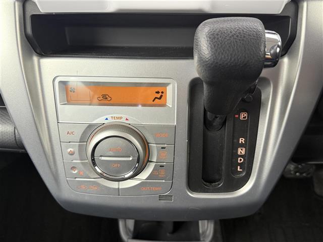 フレアクロスオーバー ＸＴ　ナビ　フルセグＴＶ　ＤＶＤ／ＣＤ　ＵＳＢ　デュアルカメラブレーキサポート　シートヒーター　ＥＴＣ　純正１８インチアルミホイール　横滑り防止装置　純正フロアマット　オートライト　スマートキー　スペアキー（14枚目）