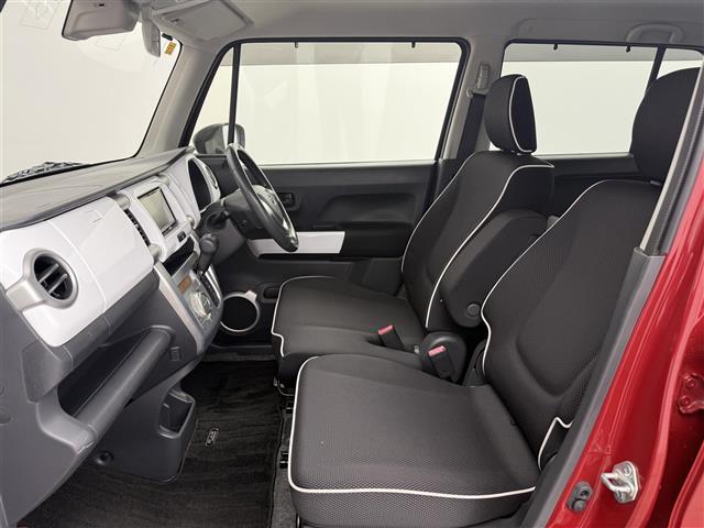 フレアクロスオーバー ＸＴ　ナビ　フルセグＴＶ　ＤＶＤ／ＣＤ　ＵＳＢ　デュアルカメラブレーキサポート　シートヒーター　ＥＴＣ　純正１８インチアルミホイール　横滑り防止装置　純正フロアマット　オートライト　スマートキー　スペアキー（18枚目）