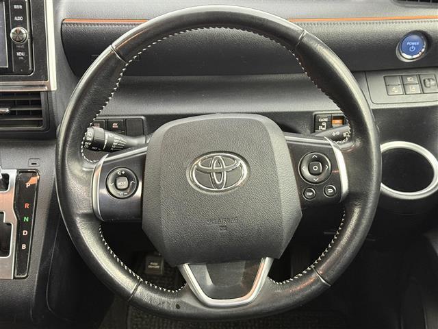 シエンタ ハイブリッドＧ　純正ナビ　フルセグＴＶ　トヨタセーフティセンス　プリクラッシュセーフティ　両側パワースライドドア　ドライブレコーダー　ＥＴＣ２．０　スマートキー　プッシュスタート　ドライブモード切替　コーナーポール（3枚目）