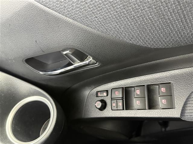 シエンタ ハイブリッドＧ　純正ナビ　フルセグＴＶ　トヨタセーフティセンス　プリクラッシュセーフティ　両側パワースライドドア　ドライブレコーダー　ＥＴＣ２．０　スマートキー　プッシュスタート　ドライブモード切替　コーナーポール（14枚目）