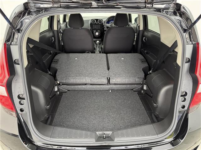 ノート ｅ－パワー　Ｘ　社外ナビ　Ｂｌｕｅｔｏｏｔｈ接続　フルセグＴＶ　ＣＤ／ＤＶＤ　衝突被害軽減ブレーキ　ＥＴＣ　オートライト　スマートキー　プッシュスタート　純正１５インチアルミホイール　フロアマット　スペアキー（25枚目）