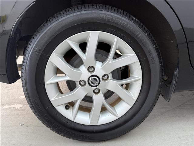 ノート ｅ－パワー　Ｘ　社外ナビ　Ｂｌｕｅｔｏｏｔｈ接続　フルセグＴＶ　ＣＤ／ＤＶＤ　衝突被害軽減ブレーキ　ＥＴＣ　オートライト　スマートキー　プッシュスタート　純正１５インチアルミホイール　フロアマット　スペアキー（38枚目）