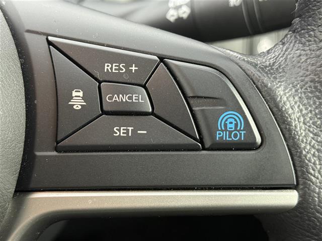 セレナ ｅ－パワー　ハイウェイスターＶ　ワンオーナー　ＡＬＰＩＮＥナビ　フルセグＴＶ　フリップダウンモニター　プロパイロット　エマージェンシーブレーキ　両側パワースライドドア　ドラレコ　ＥＴＣ　ＷｅｄｓＳｐｏｒｔ１８インチアルミホイール（6枚目）