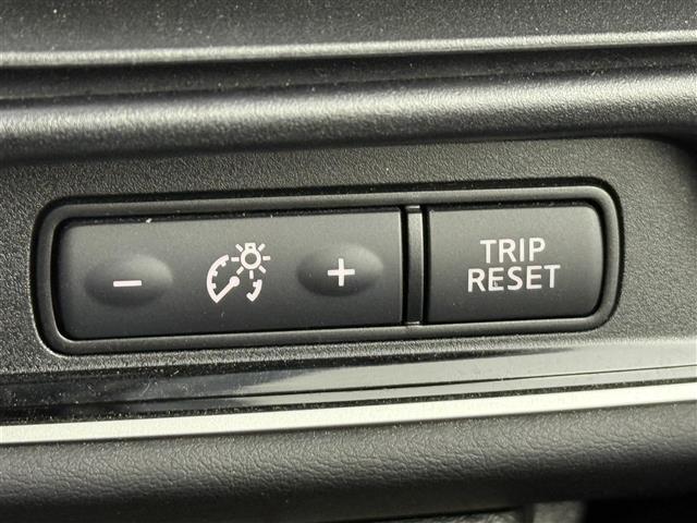 セレナ ｅ－パワー　ハイウェイスターＶ　ワンオーナー　ＡＬＰＩＮＥナビ　フルセグＴＶ　フリップダウンモニター　プロパイロット　エマージェンシーブレーキ　両側パワースライドドア　ドラレコ　ＥＴＣ　ＷｅｄｓＳｐｏｒｔ１８インチアルミホイール（11枚目）