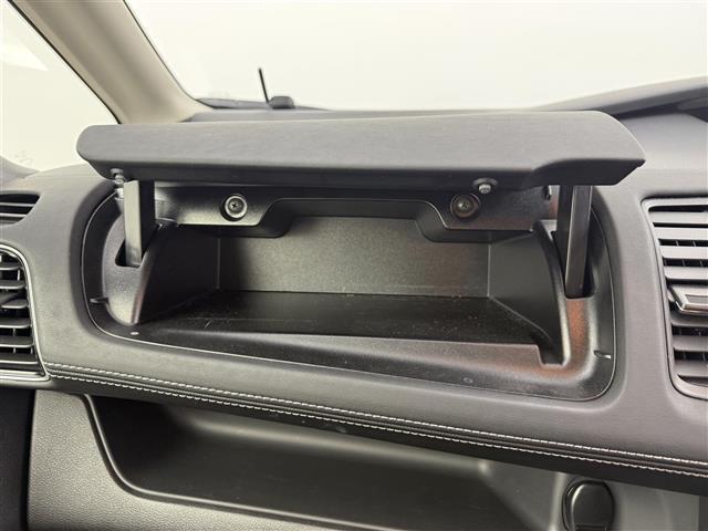 セレナ ｅ－パワー　ハイウェイスターＶ　ワンオーナー　ＡＬＰＩＮＥナビ　フルセグＴＶ　フリップダウンモニター　プロパイロット　エマージェンシーブレーキ　両側パワースライドドア　ドラレコ　ＥＴＣ　ＷｅｄｓＳｐｏｒｔ１８インチアルミホイール（16枚目）