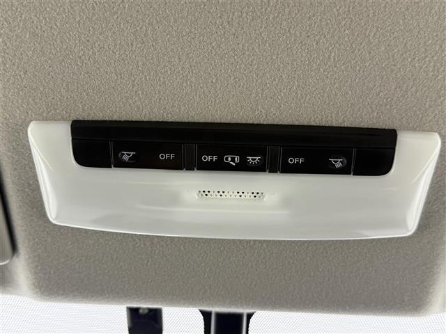 セレナ ｅ－パワー　ハイウェイスターＶ　ワンオーナー　ＡＬＰＩＮＥナビ　フルセグＴＶ　フリップダウンモニター　プロパイロット　エマージェンシーブレーキ　両側パワースライドドア　ドラレコ　ＥＴＣ　ＷｅｄｓＳｐｏｒｔ１８インチアルミホイール（17枚目）