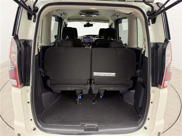 セレナ ｅ－パワー　ハイウェイスターＶ　ワンオーナー　ＡＬＰＩＮＥナビ　フルセグＴＶ　フリップダウンモニター　プロパイロット　エマージェンシーブレーキ　両側パワースライドドア　ドラレコ　ＥＴＣ　ＷｅｄｓＳｐｏｒｔ１８インチアルミホイール（25枚目）