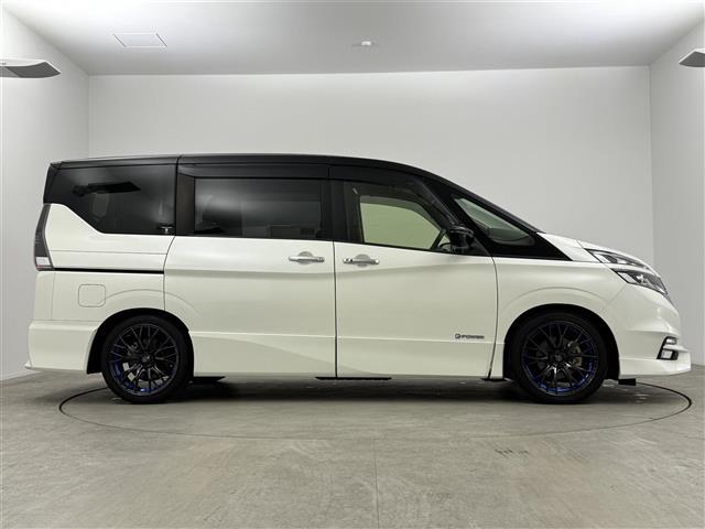 セレナ ｅ－パワー　ハイウェイスターＶ　ワンオーナー　ＡＬＰＩＮＥナビ　フルセグＴＶ　フリップダウンモニター　プロパイロット　エマージェンシーブレーキ　両側パワースライドドア　ドラレコ　ＥＴＣ　ＷｅｄｓＳｐｏｒｔ１８インチアルミホイール（29枚目）