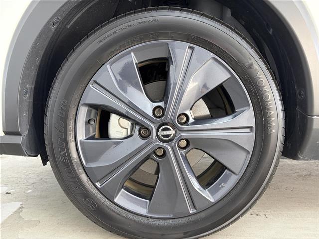 キックス X 90周年記念車 ワンオーナー プロパイロット 純正ナビ 全方位カメラ ハーフレザー ETC ドラレコ デジタルインナーミラー シートヒーター ステアリングヒーター オートライト 純正フロアマット スマートキー(40枚目)