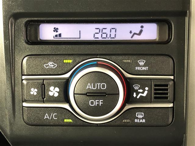 タフト Ｇ　クロムベンチャー　９インチディスプレイオーディオ　アラウンドビューモニター　ガラスルーフ　シートヒーター　ＨＤＭＩ／ＵＳＢ　ＥＴＣ　電子パーキング　オートホールド　ルーフレール　ＬＥＤライト　スマートキー　フロアマット（11枚目）