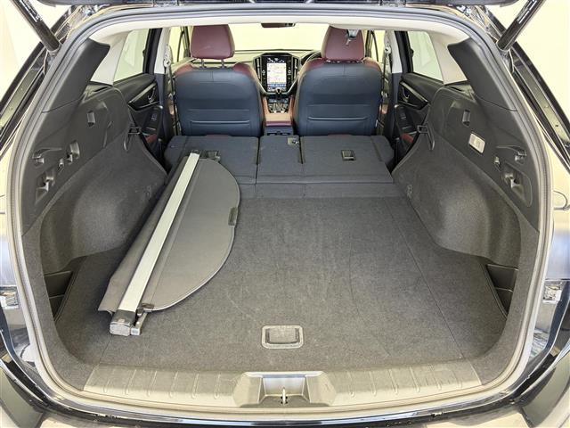 レヴォーグ ＳＴＩスポーツ　ＥＸ　ハーマンカードンスピーカー　全方位カメラ　レーダークルーズコントロール　ドライブレコーダー　１１．６型縦型ナビ　フルセグ　Ｂｌｕｅｔｏｏｔｈ　シートヒーター　赤黒レザーシート　パドルシフト　衝突軽減（29枚目）