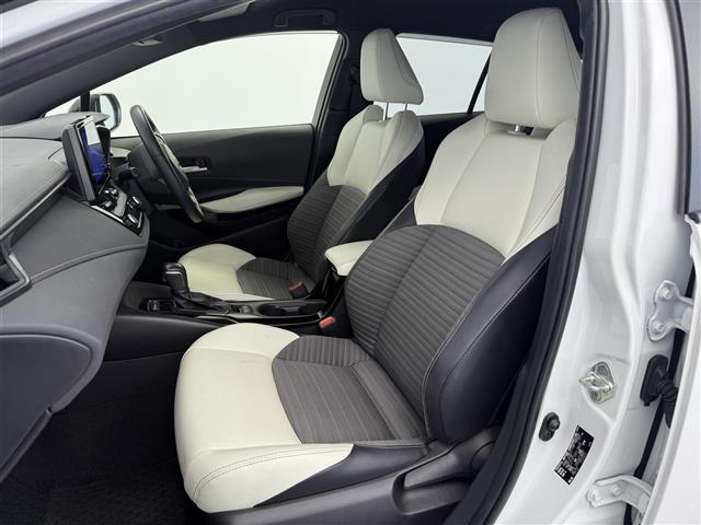 カローラツーリング ハイブリッド　ダブルバイビー　純正８インチディスプレイオーディオ　バックカメラ　フルセグＴＶ　トヨタセーフティセンス　クルーズコントロール　衝突被害軽減システム　ブラインドスポットモニター　横滑り防止装置　ドライブレコーダー（22枚目）