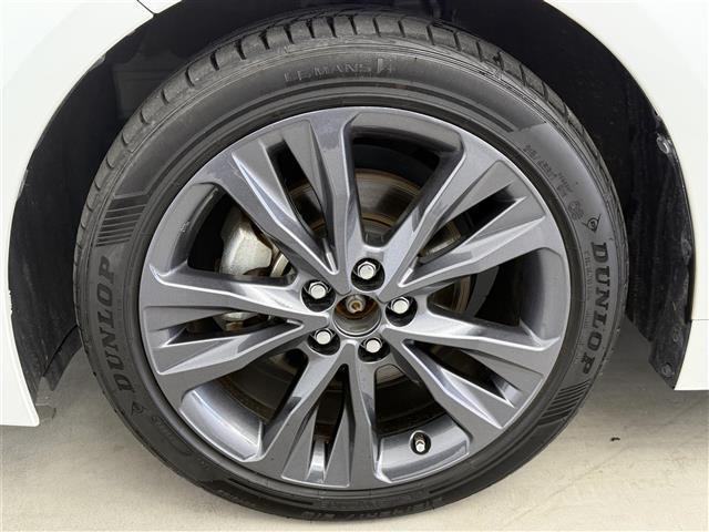 カローラツーリング ハイブリッド　ダブルバイビー　純正８インチディスプレイオーディオ　バックカメラ　フルセグＴＶ　トヨタセーフティセンス　クルーズコントロール　衝突被害軽減システム　ブラインドスポットモニター　横滑り防止装置　ドライブレコーダー（40枚目）